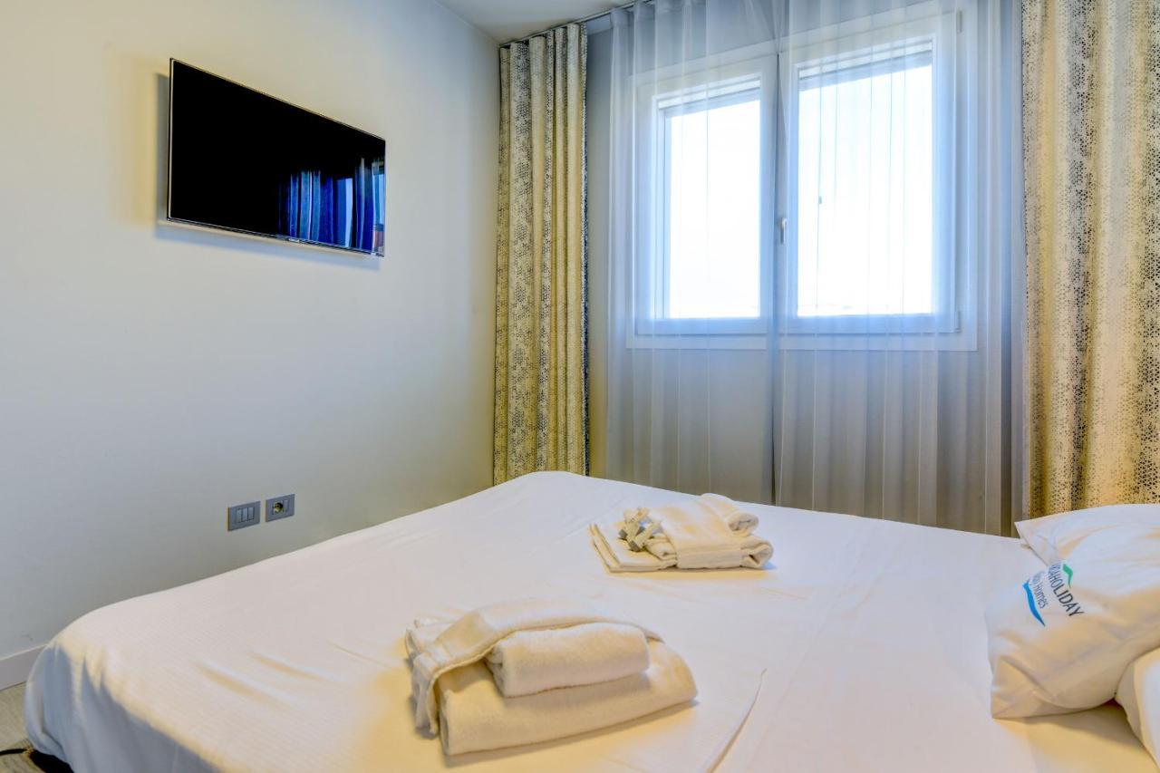 Rio Beach Apartment เดเซนซาโนเดลการ์ดา ภายนอก รูปภาพ